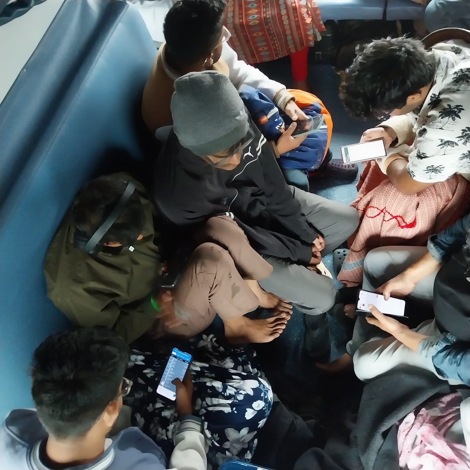 Bois coming back from Goa